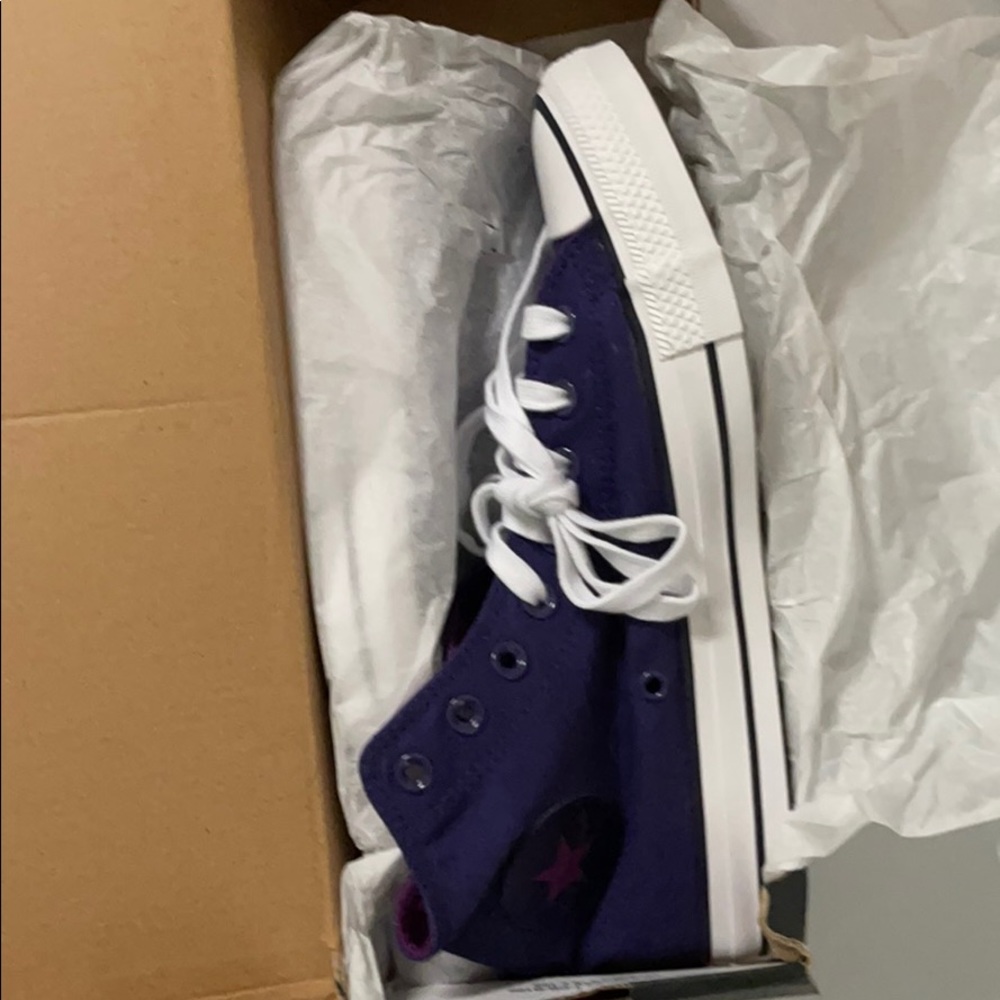 CONVERSE 💥final price ⬇️ 💥lilac color m8/w10 - Picture 2 of 10